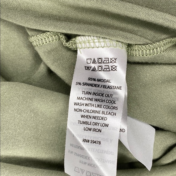 Tahari Green V-Neck Long Sleeve T-shirt NWT Size S - Picture 9 of 9